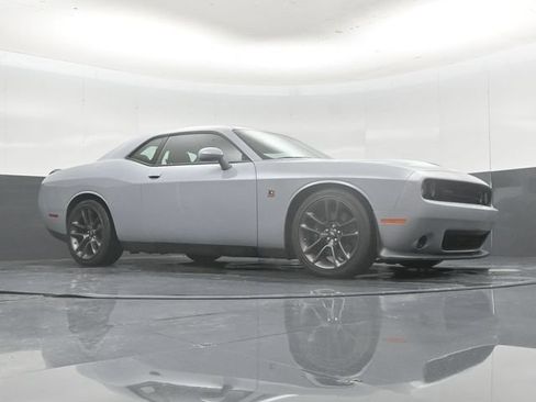 Used 2022 Dodge Challenger R/T Scat Pack RWD image 46