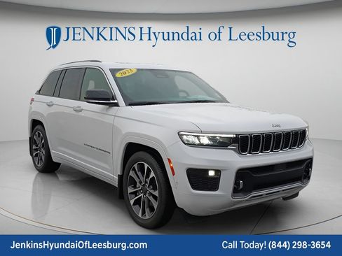 Used 2023 Jeep Grand Cherokee Overland w/ Luxury Tech Group IV AWD/4WD image 1