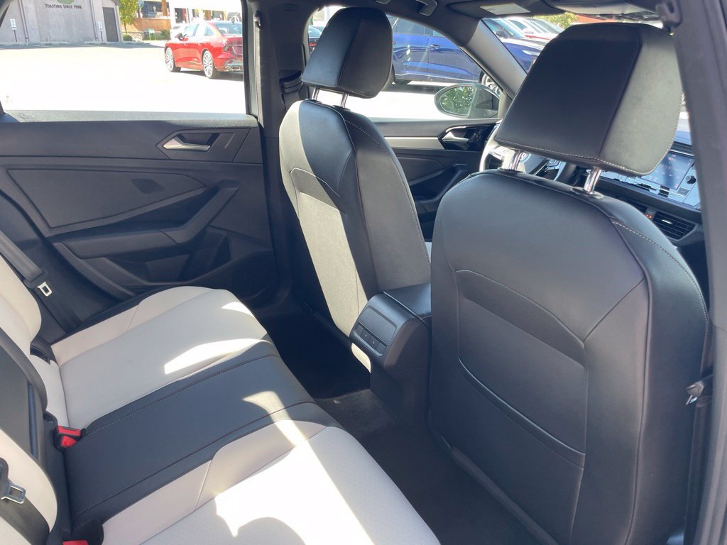 Used 2019 Volkswagen Jetta R-Line w/ R-Line Cold Weather Package FWD image 26