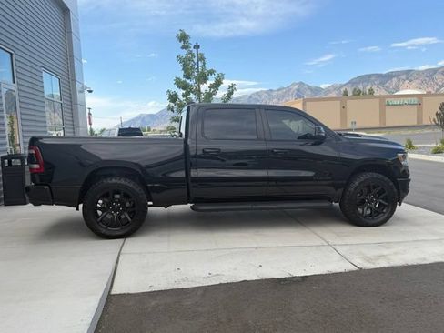 Used 2023 RAM 1500 Laramie AWD/4WD image 5