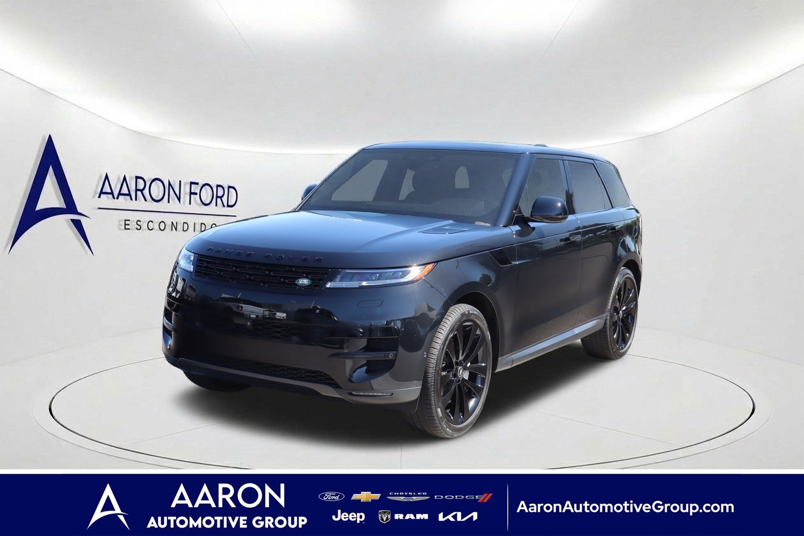 Used 2025 Land Rover Range Rover Sport SE AWD/4WD image 1