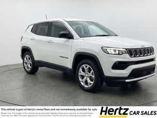 Used 2025 Jeep Compass Latitude video 1