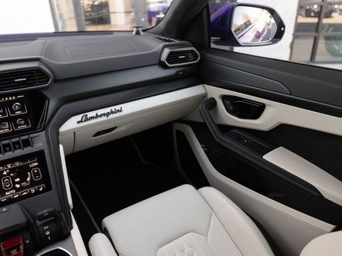Used 2024 Lamborghini Urus S image 29