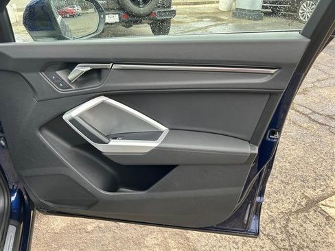 Used 2024 Audi Q3 2.0T Premium w/ Convenience Package image 24