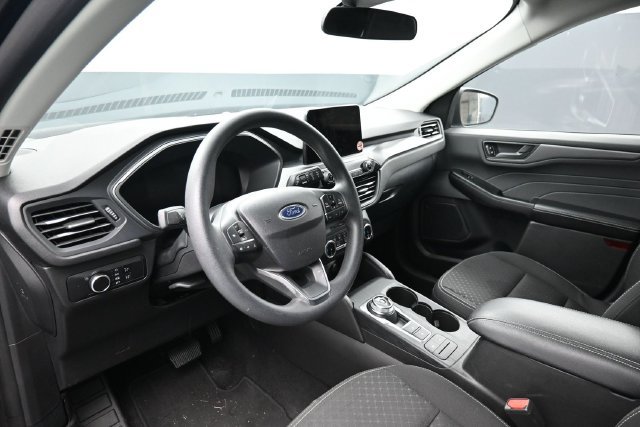 Used 2025 Ford Escape Active AWD/4WD image 16
