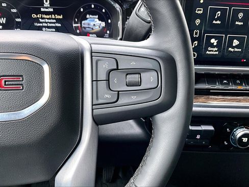 Used 2023 GMC Sierra 1500 SLE image 24