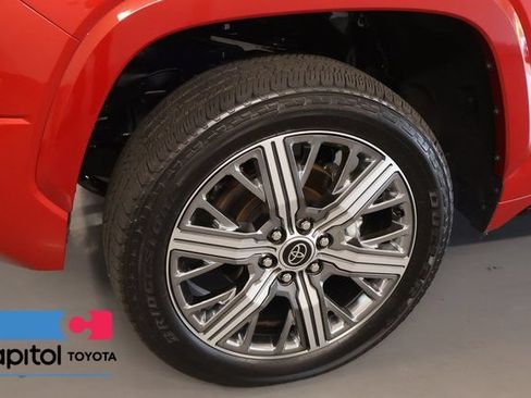 Used 2024 Toyota Tundra Capstone AWD/4WD image 7