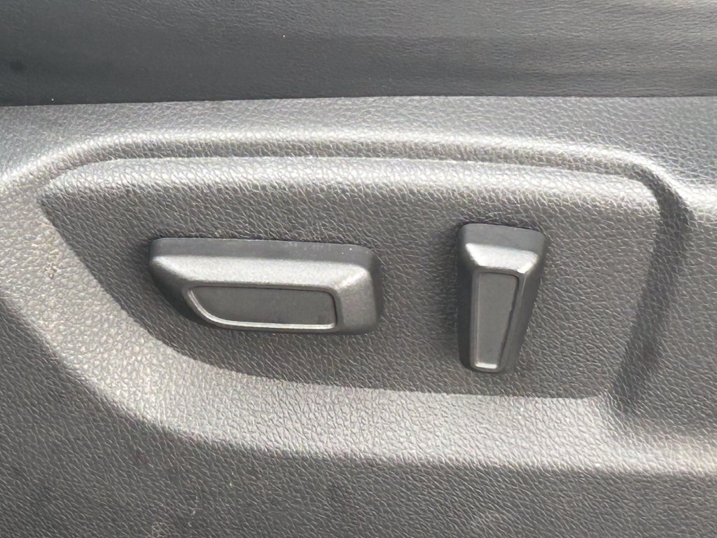 Used 2023 Mitsubishi Eclipse Cross AWD image 27