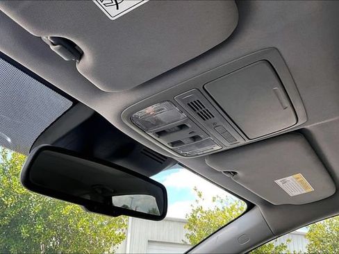 Used 2020 Honda CR-V Touring image 24