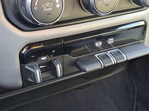 Used 2024 RAM 2500 Big Horn image 15