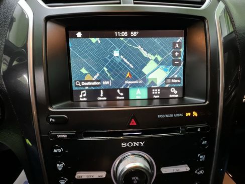 Used 2018 Ford Explorer Sport AWD/4WD image 23