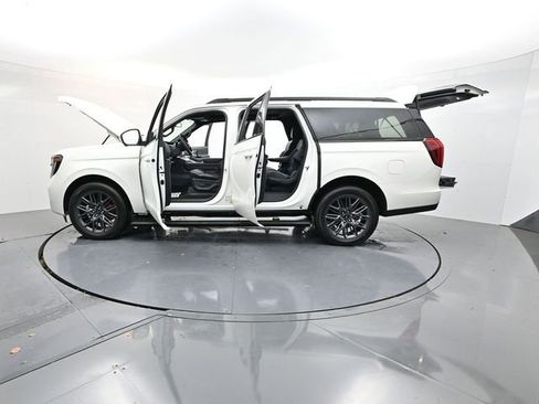 New 2025 Ford Expedition Max Platinum w/ Stealth Performance Package image 40