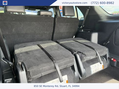 Used 2018 Ford Explorer XLT w/ Equipment Group 202A AWD/4WD image 22