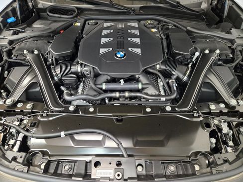 New 2025 BMW 760i xDrive w/ Executive Package image 10
