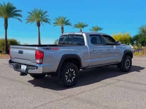 Used 2017 Toyota Tacoma TRD Off-Road w/ Tow Package image 5