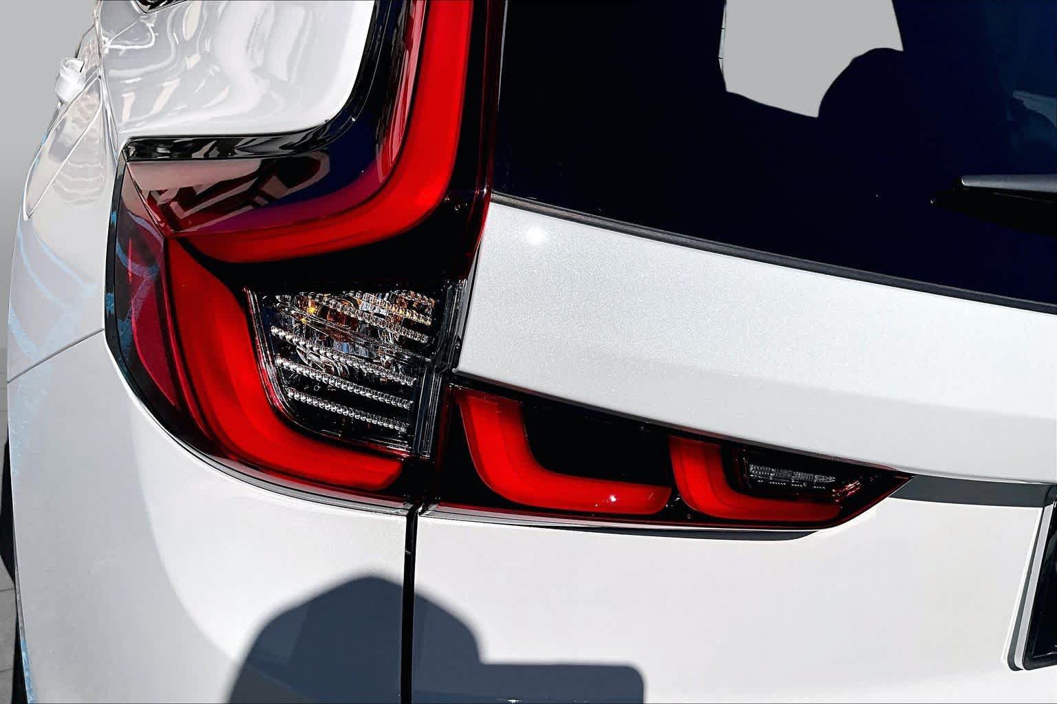 Used 2025 Honda CR-V Sport Touring image 29
