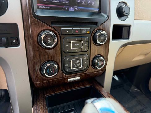 Used 2013 Ford F150 Lariat w/ Luxury Equipment Group image 24