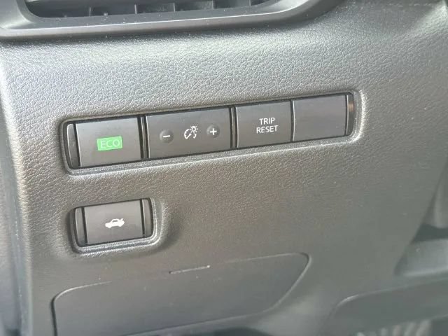 Used 2024 Nissan Sentra S FWD image 29