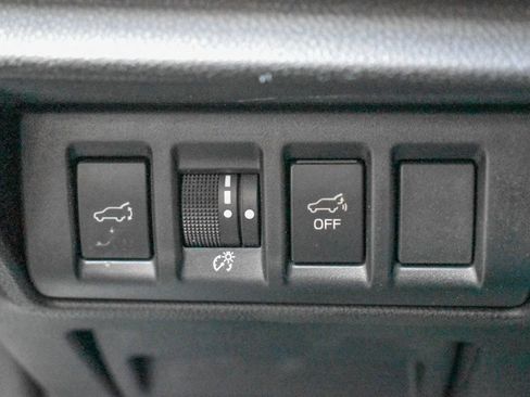 Used 2023 Subaru Outback Onyx Edition image 17