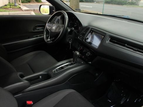 Used 2019 Honda HR-V Sport image 26