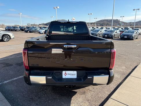 Used 2023 Toyota Tundra Limited image 3
