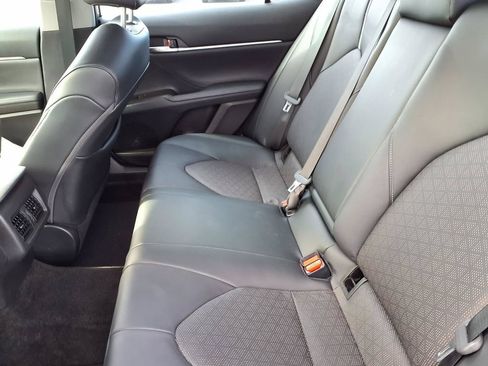Used 2022 Toyota Camry XSE FWD image 12