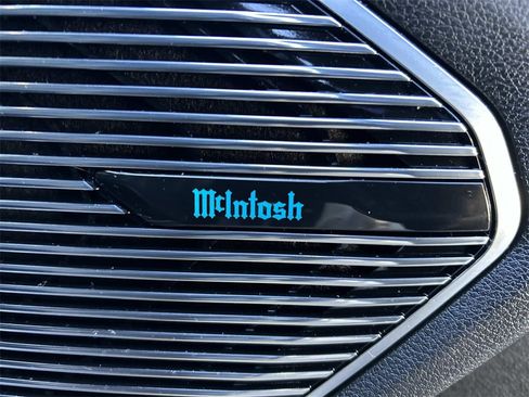 Used 2023 Jeep Grand Cherokee Overland image 21