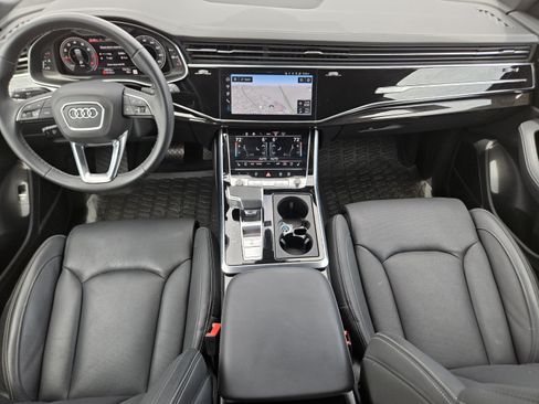 Used 2025 Audi Q8 Prestige AWD/4WD image 17