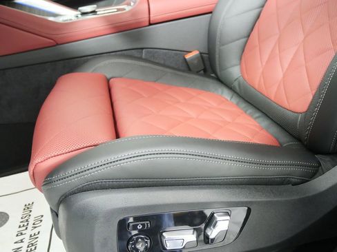 New 2026 BMW X6 xDrive40i w/ Climate Comfort Package image 11