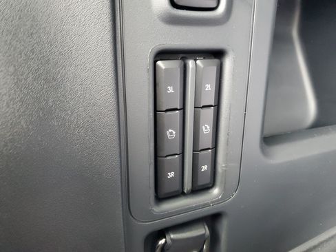 New 2026 Lincoln Navigator Reserve AWD/4WD image 33