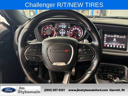 Used 2020 Dodge Challenger R/T RWD image 19