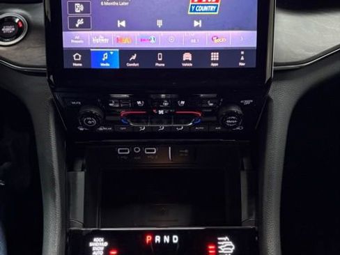 New 2025 Jeep Grand Cherokee L Overland w/ Luxury Tech Group IV image 20