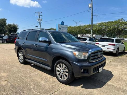 Used 2010 Toyota Sequoia Limited AWD/4WD image 4
