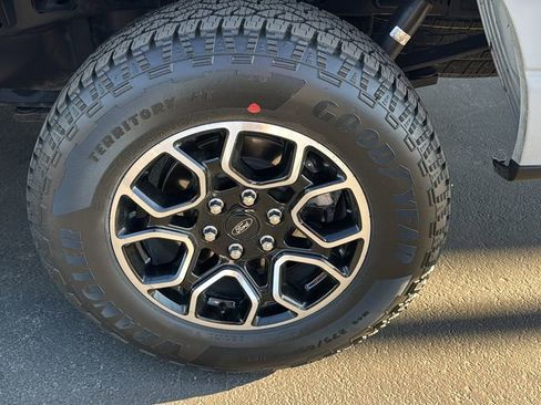 Certified 2023 Ford F150 Lariat AWD/4WD image 9