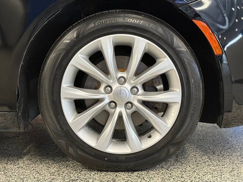 Used 2015 Chrysler 200 C FWD image 14