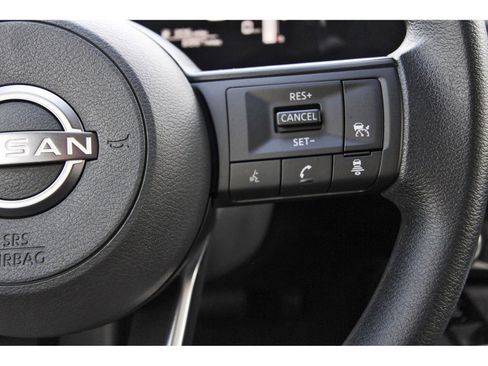 Certified 2025 Nissan Kicks SV image 19