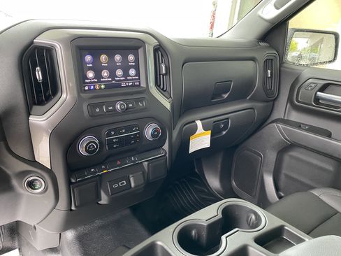 Used 2025 Chevrolet Silverado 1500 W/T w/ WT Value Package image 23