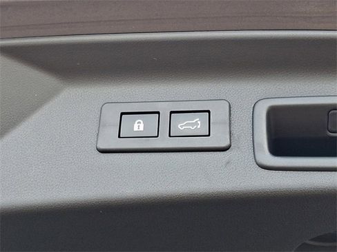 Used 2025 Subaru Forester Sport image 28