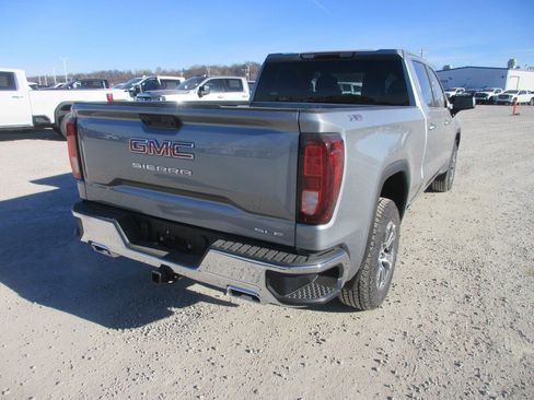 New 2026 GMC Sierra 1500 SLE w/ X31 Off-Road Package image 5