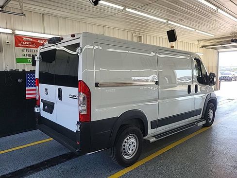 Used 2025 RAM ProMaster 2500 w/ U-Haul Equipment Group FWD image 9