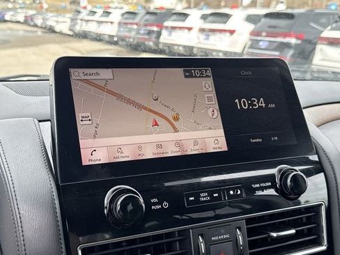 Used 2023 Nissan Armada SL image 22