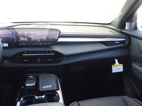 New 2026 Buick Enclave Sport Touring image 11