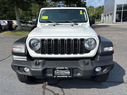 Used 2024 Jeep Wrangler Unlimited Sport AWD/4WD image 8