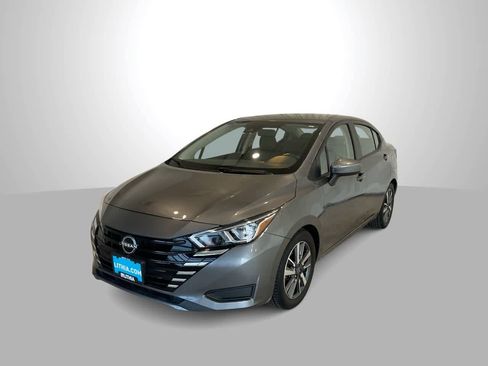 Used 2023 Nissan Versa SV image 1
