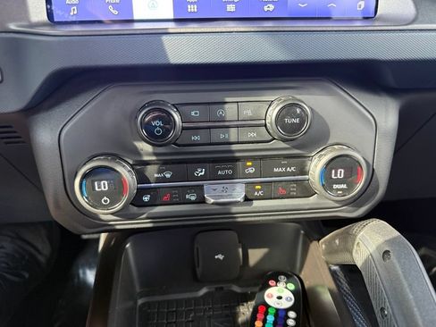 Used 2024 Ford Bronco Raptor w/ Interior Carbon Fiber Pack 6 AWD/4WD image 28