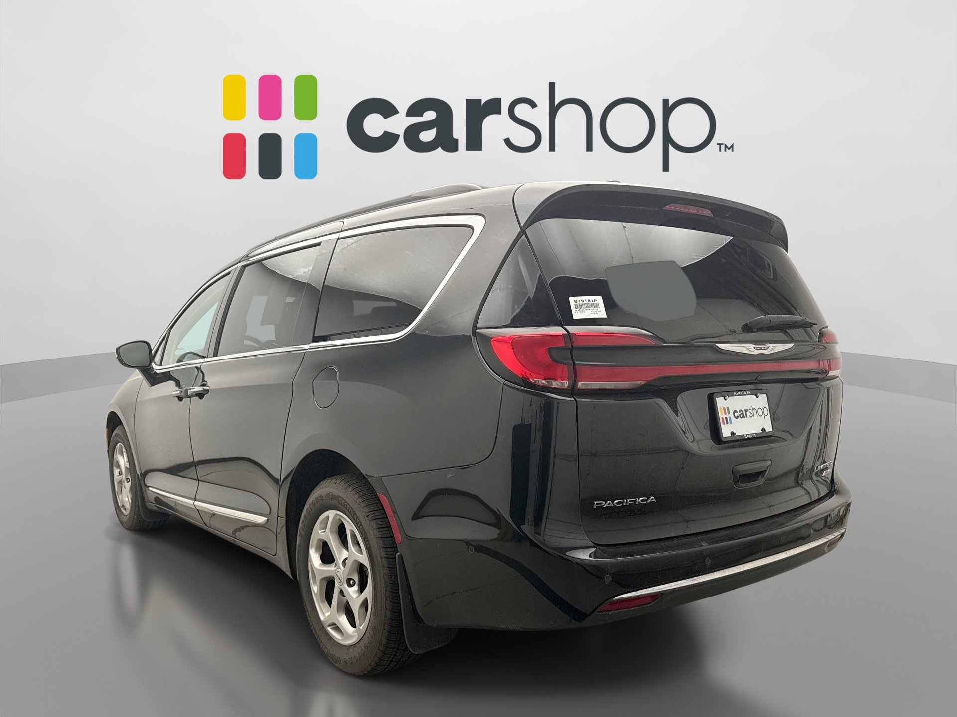 Used 2022 Chrysler Pacifica Limited AWD/4WD image 2