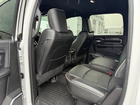 Used 2021 RAM 3500 Laramie AWD/4WD image 15