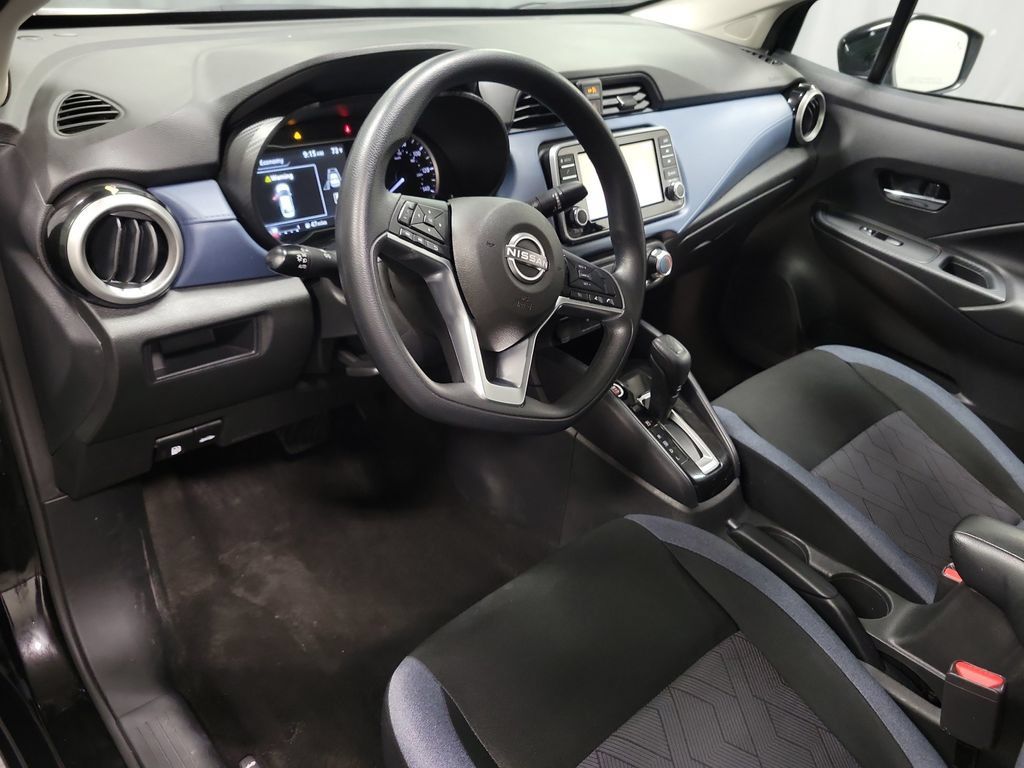 Used 2025 Nissan Versa SV FWD image 16
