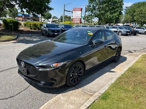 Used 2024 MAZDA MAZDA3 s FWD image 3