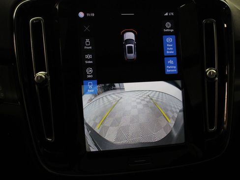 Certified 2023 Volvo XC40 Recharge Ultimate w/ Protection Package Premier AWD/4WD image 13